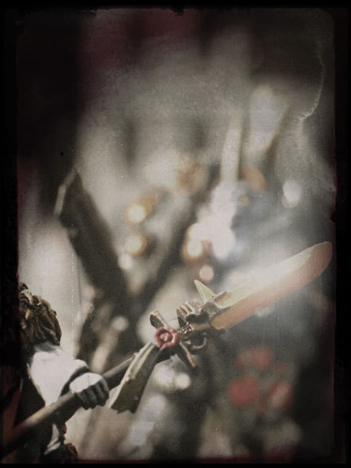 Inquisitor Vs. Daemon Prince: Miniatures Painted by Luke Yates & Laurie Goodridge. Copyright © Games Workshop Limited 2007